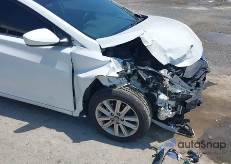 2015 Hyundai Elantra Se from USA, damaged, VIN 5NPDH4AEXFH570837
